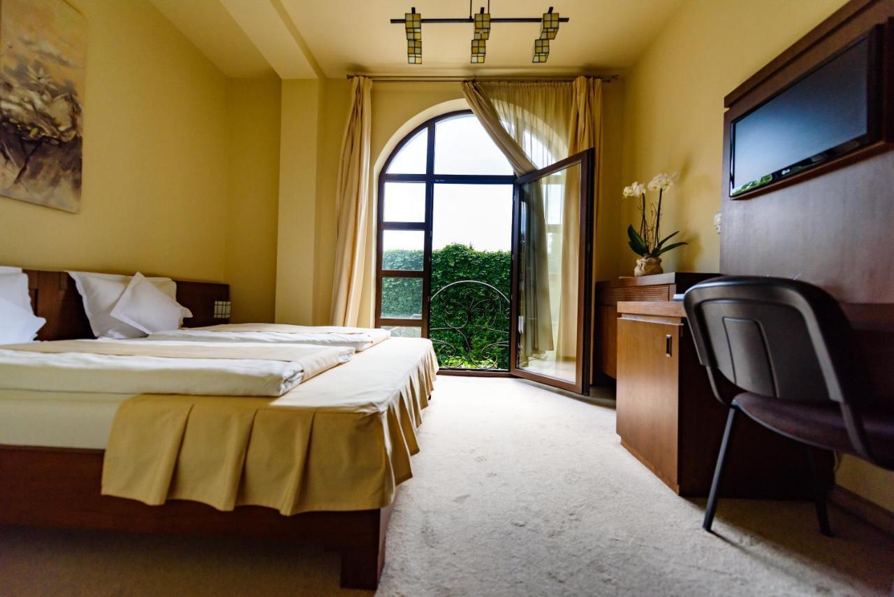 Pension Passion Târgu-Mureş Extérieur photo