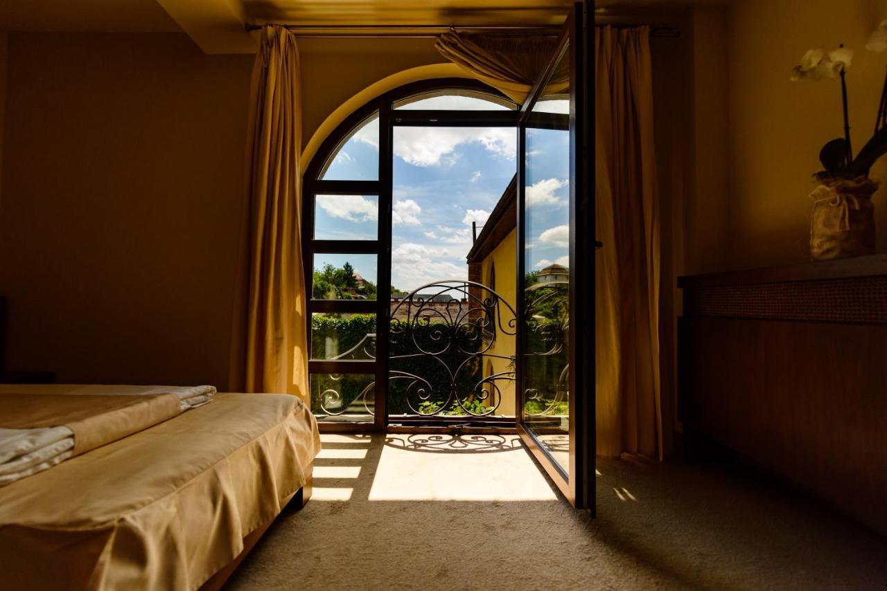 Pension Passion Târgu-Mureş Extérieur photo