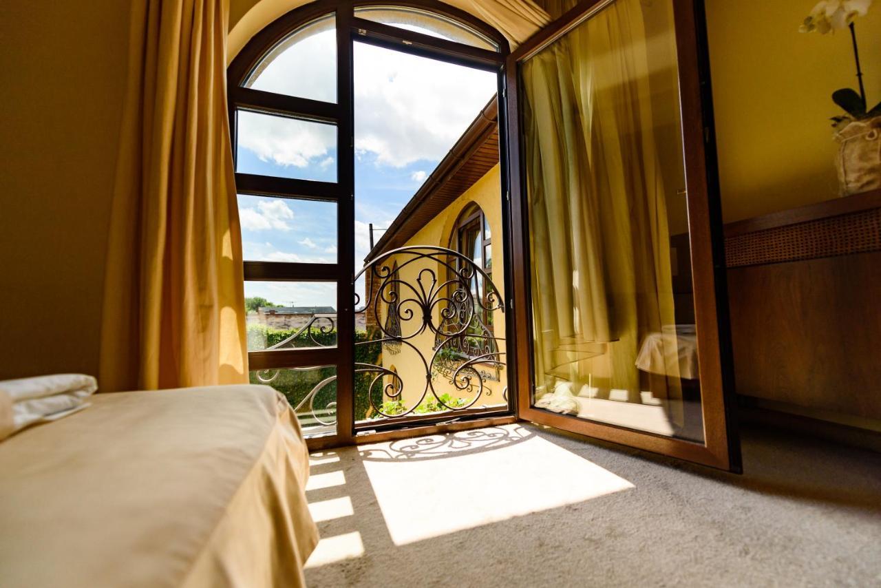 Pension Passion Târgu-Mureş Extérieur photo